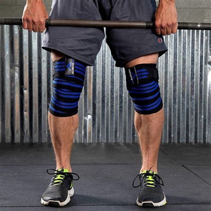 Should i use knee wraps for squats?